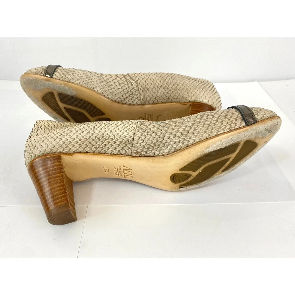 AGL Luxury Pumps Heels Women's 9 M Embossed Open Toe Beige 39.5 Shoes $385 Orig.
